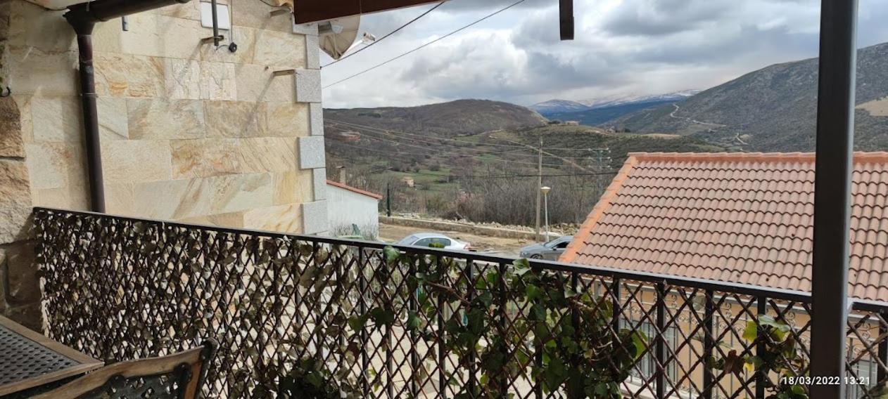 La Pasailla de Gredos Hostal Navacepeda de Tormes Exterior foto