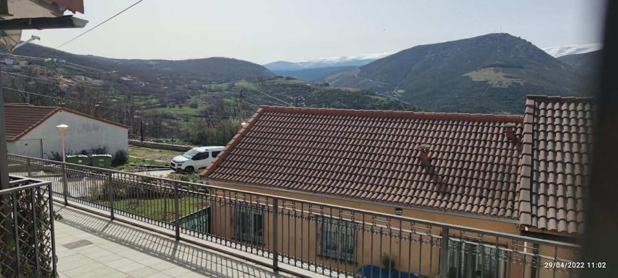 La Pasailla de Gredos Hostal Navacepeda de Tormes Exterior foto