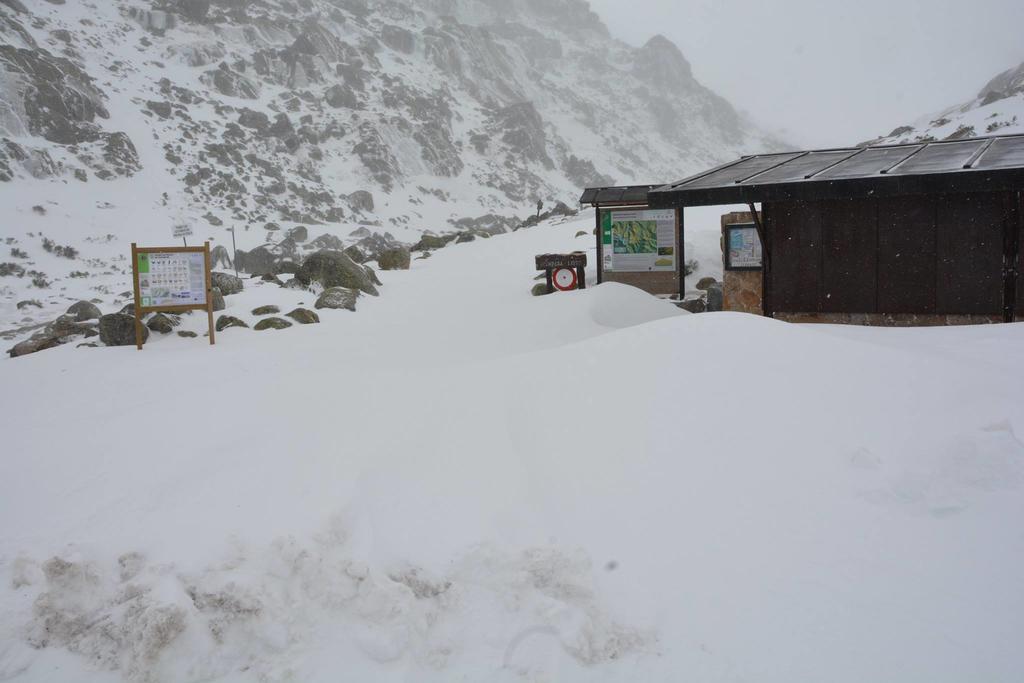 La Pasailla de Gredos Hostal Navacepeda de Tormes Exterior foto