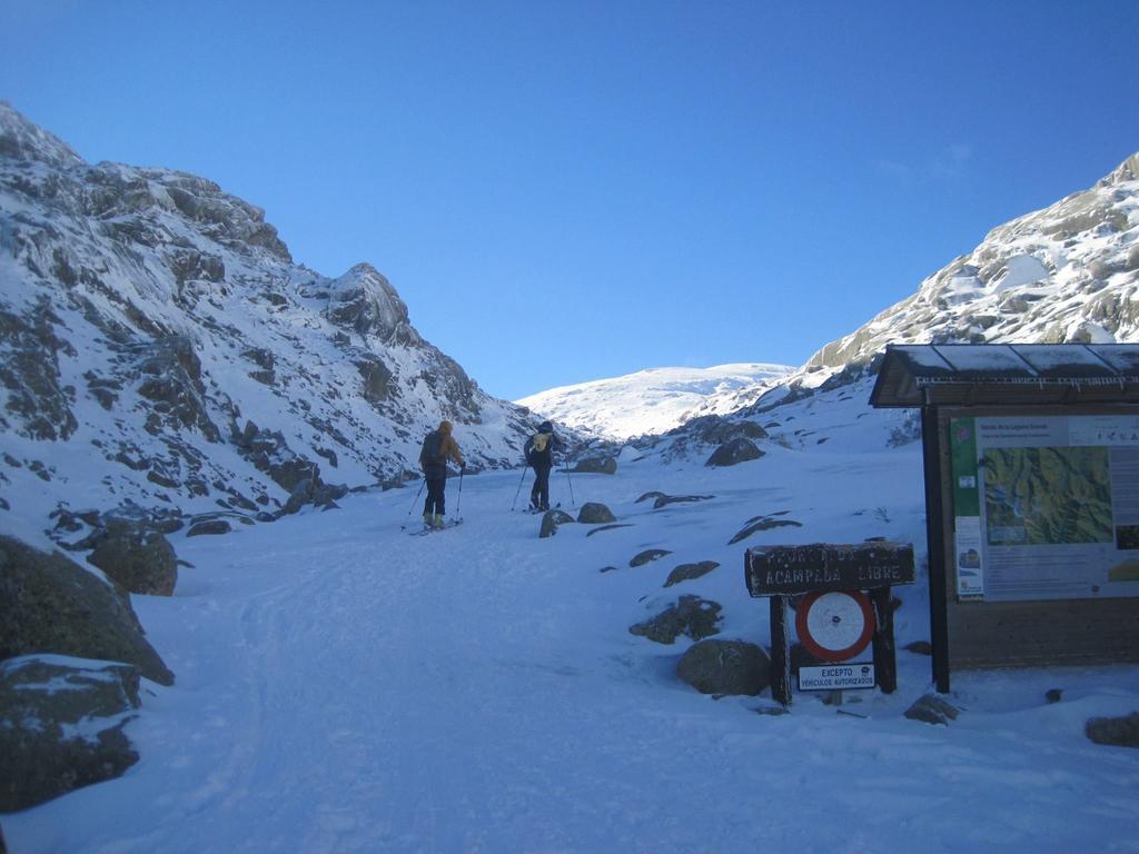 La Pasailla de Gredos Hostal Navacepeda de Tormes Exterior foto